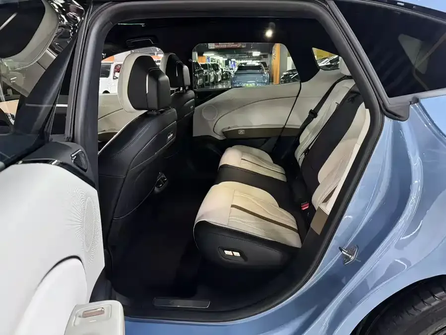 Zeekr 007GT Zeekr 007GT 2025 All-Wheel Drive Smart Edition 75kWh 2025 — миниатюра 2