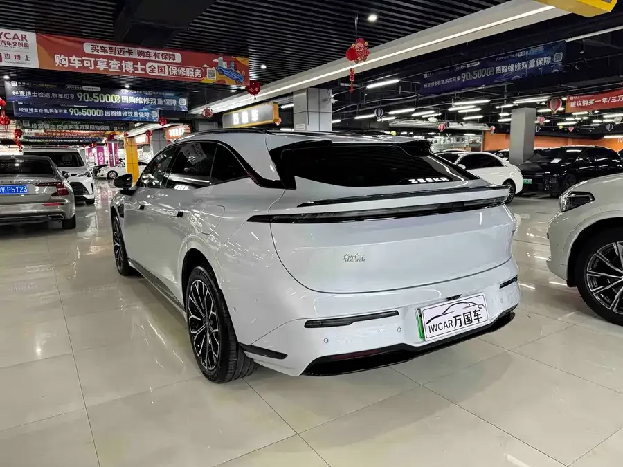 Zeekr 007GT Zeekr 007GT 2025 All-Wheel Drive Smart Edition 75kWh 2025 — миниатюра 2