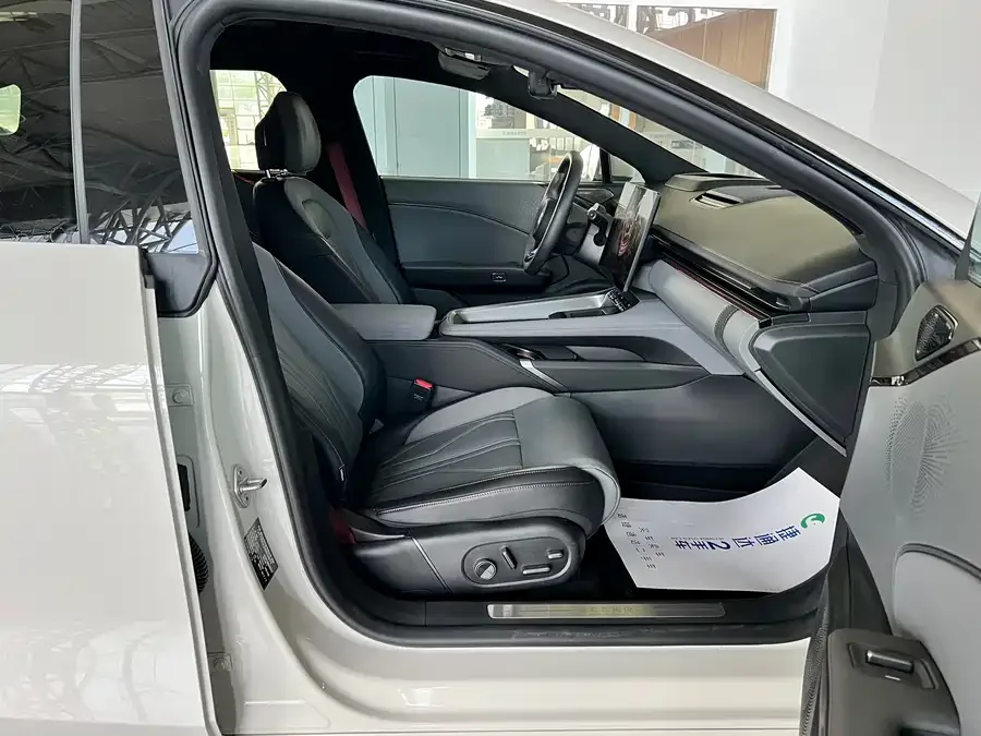 Zeekr 007GT Zeekr 007GT 2025 All-Wheel Drive Smart Edition 75kWh 2025 — миниатюра 4