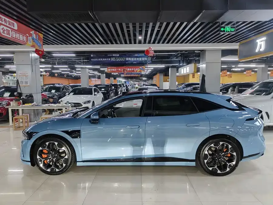 Zeekr 007GT Zeekr 007GT 2025 All-Wheel Drive Smart Edition 75kWh 2025 — миниатюра 3