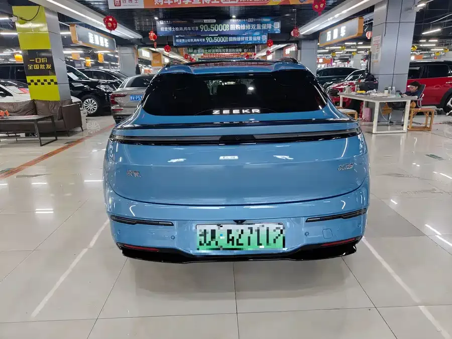 Zeekr 007GT Zeekr 007GT 2025 All-Wheel Drive Smart Edition 75kWh 2025 — миниатюра 5