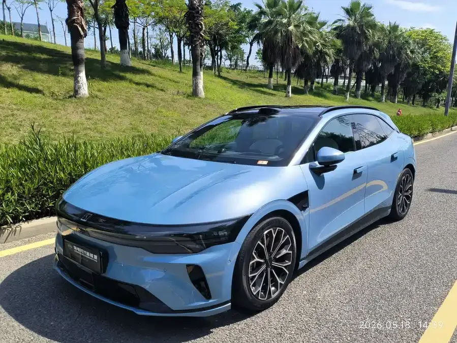 Zeekr 007GT 2025