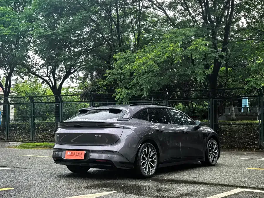 Zeekr 007GT Zeekr 007GT 2025 Long-Range Rear-Wheel Drive Smart Driving Edition 100kWh 2025 — миниатюра 3