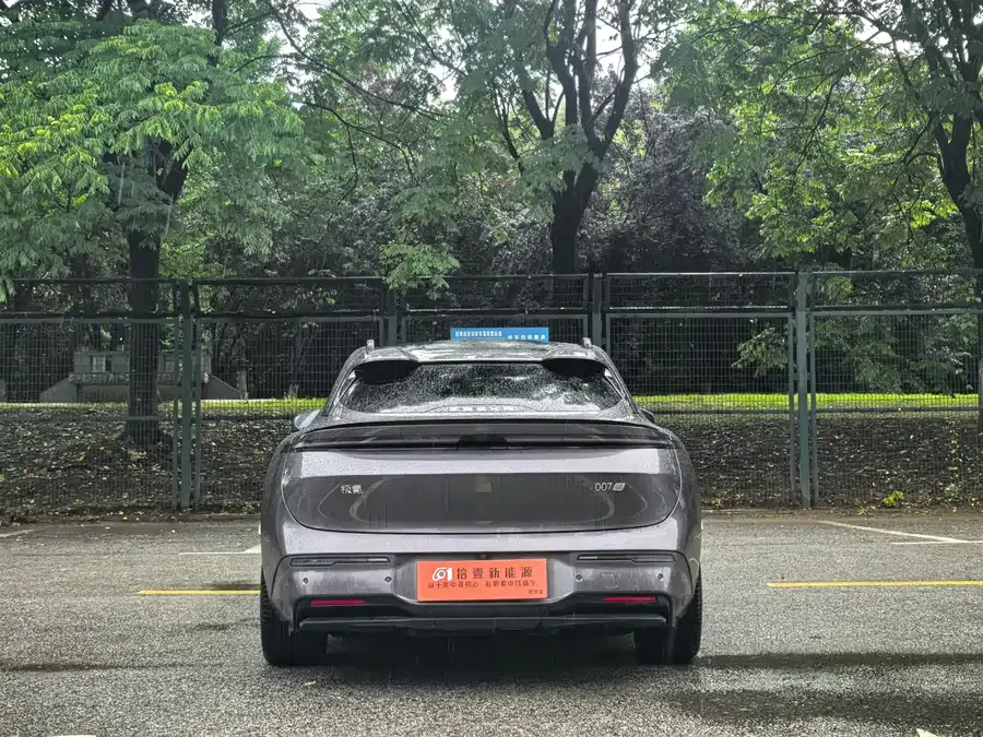 Zeekr 007GT Zeekr 007GT 2025 Long-Range Rear-Wheel Drive Smart Driving Edition 100kWh 2025 — миниатюра 5