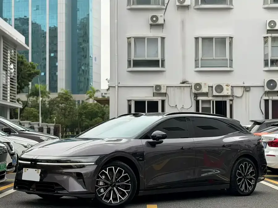 Zeekr 007GT 2025