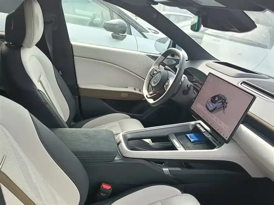 Zeekr 007GT Zeekr 007GT 2025 All-Wheel Drive Smart Edition 75kWh 2025 — миниатюра 3
