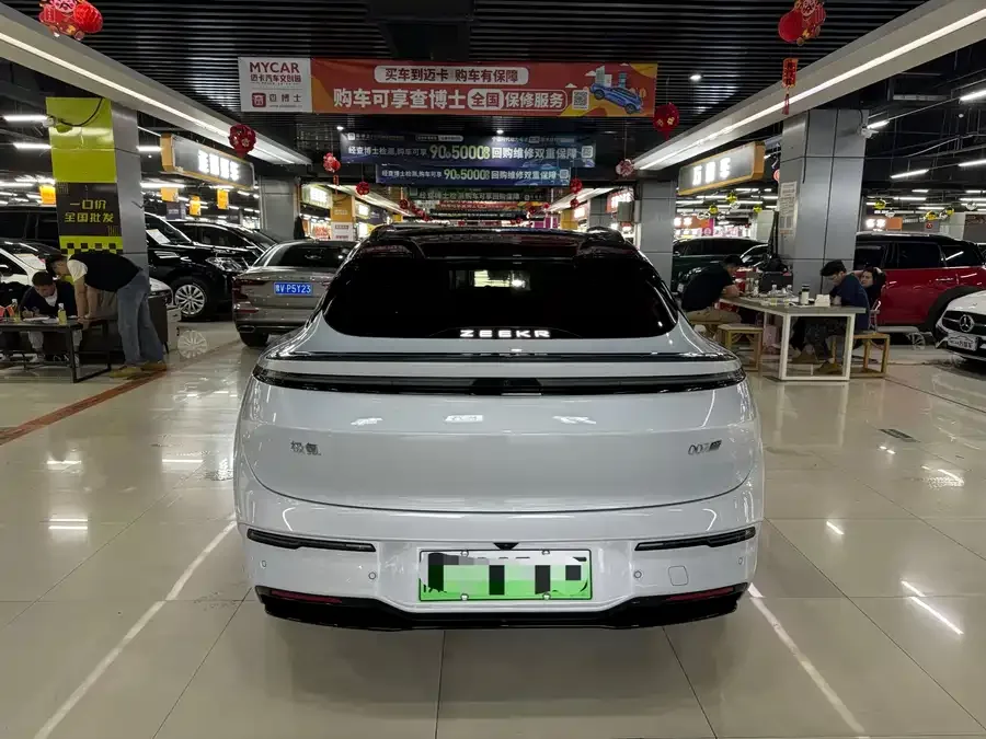 Zeekr 007GT Zeekr 007GT 2025 All-Wheel Drive Smart Edition 75kWh 2025 — миниатюра 3