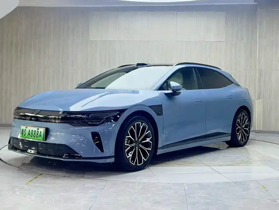 Zeekr 007GT 2025