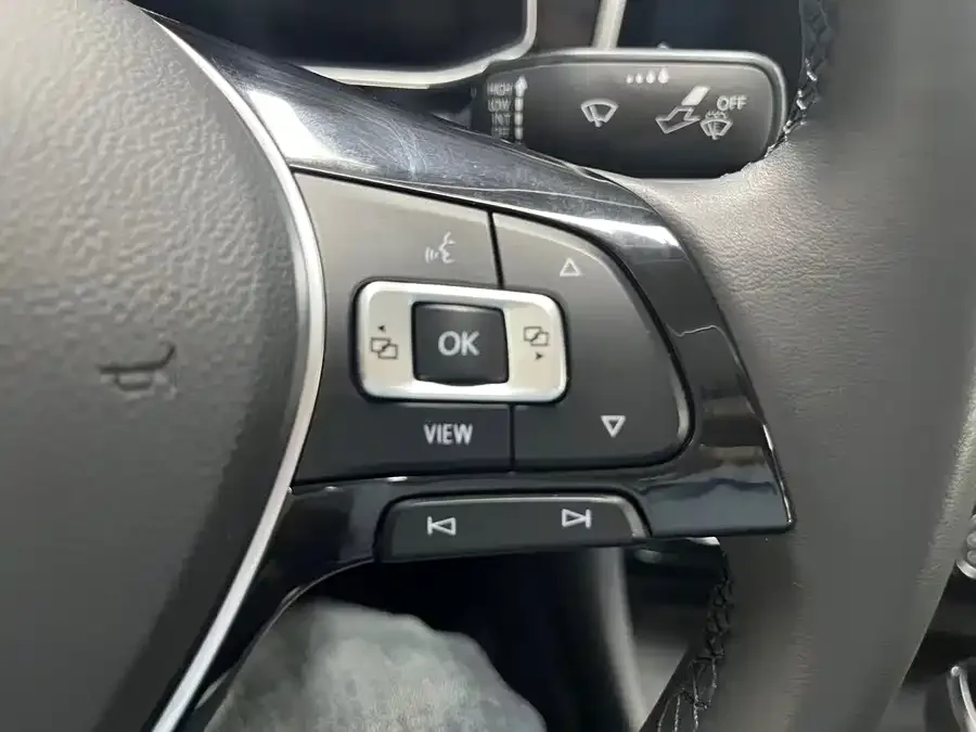 Jetta VA7 Jetta VA7 2025 1.4T Automatic First-Come, First-Served Edition 2025 — миниатюра 4