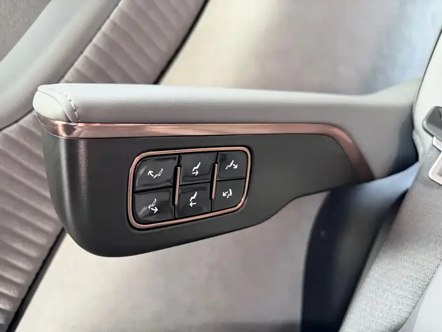 Zeekr Mix Zeekr MIX 2025 Smart Driving Edition 2025 — миниатюра 3