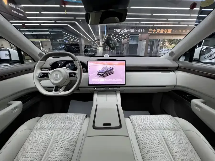 Zeekr 7X Zeekr 7X 2025 75kWh RWD Smart Driving Edition 2024 — миниатюра 4