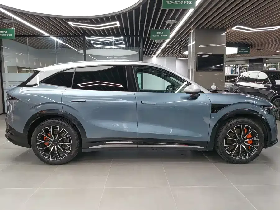 Zeekr 7X Zeekr 7X 2025 100kWh Long-range Rear-wheel Drive Smart Driving Edition 2024 — миниатюра 2