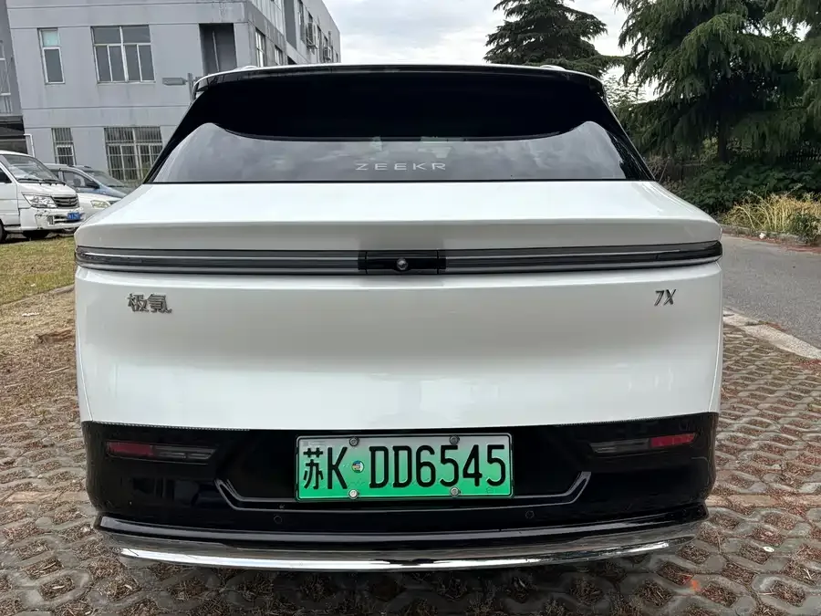 Zeekr 7X Zeekr 7X 2025 75kWh RWD Smart Driving Edition 2024 — миниатюра 2