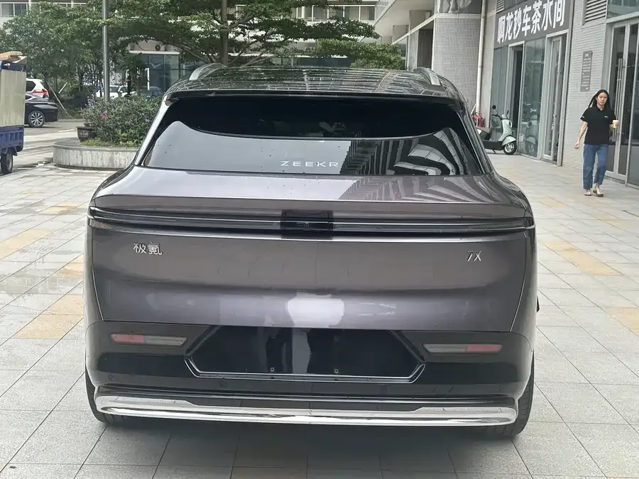 Zeekr 7X Zeekr 7X 2025 75kWh RWD Smart Driving Edition 2025 — миниатюра 2