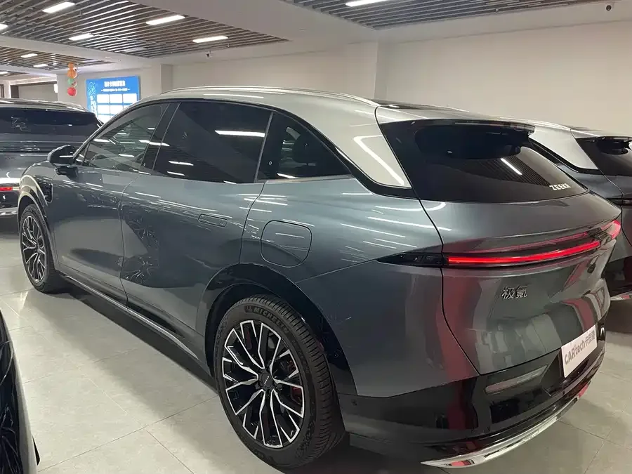 Zeekr 7X Zeekr 7X 2025 75kWh RWD Smart Driving Edition 2024 — миниатюра 4