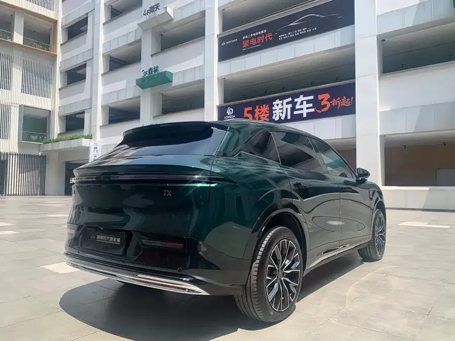 Zeekr 7X Zeekr 7X 2025 100kWh Long-range 4WD Smart Driving Edition 2024 — миниатюра 2