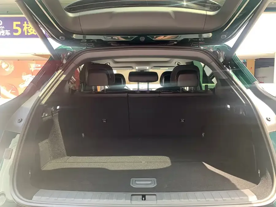 Zeekr 7X Zeekr 7X 2025 100kWh Long-range 4WD Smart Driving Edition 2024 — миниатюра 4