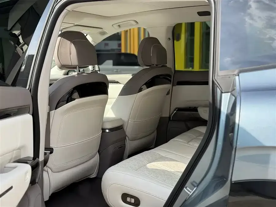 Zeekr 7X Zeekr 7X 2025 75kWh RWD Smart Driving Edition 2024 — миниатюра 2