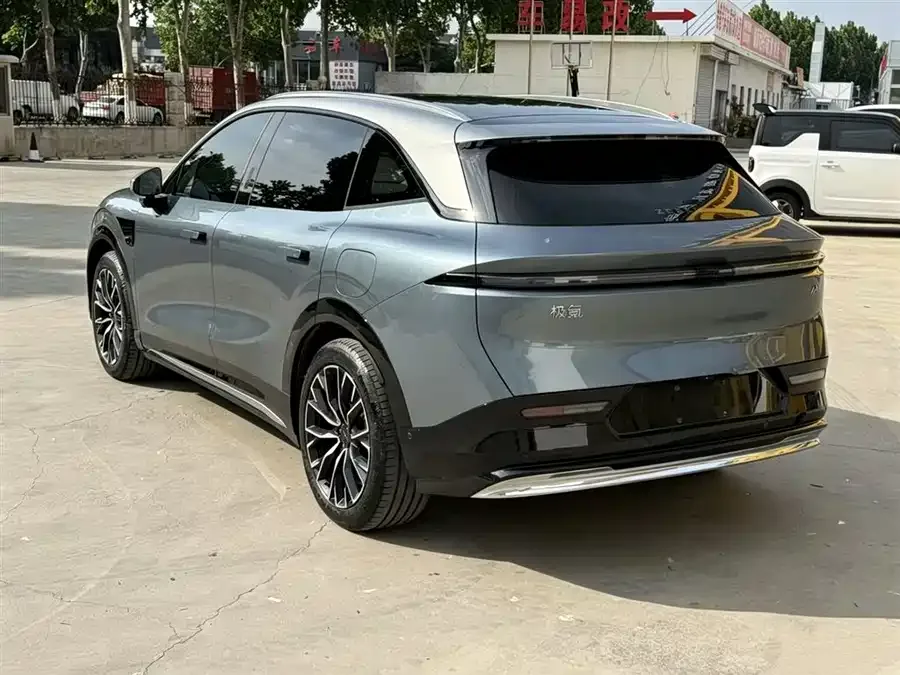 Zeekr 7X Zeekr 7X 2025 75kWh RWD Smart Driving Edition 2024 — миниатюра 3