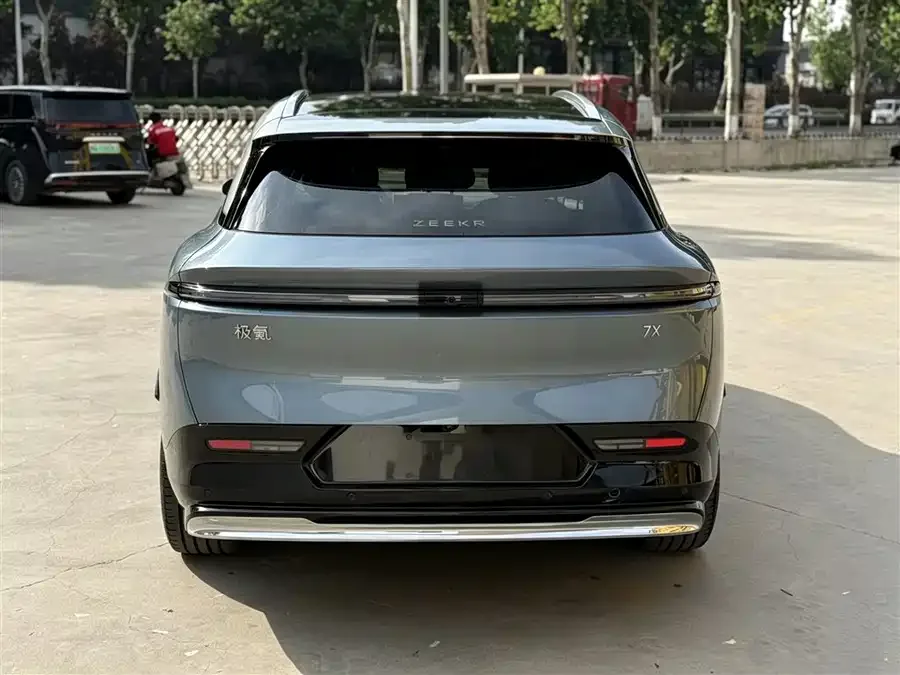 Zeekr 7X Zeekr 7X 2025 75kWh RWD Smart Driving Edition 2024 — миниатюра 5