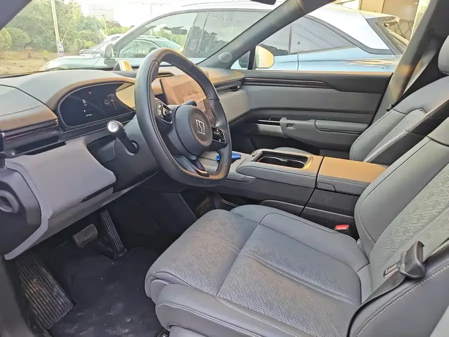 Zeekr 7X Zeekr 7X 2025 75kWh RWD Smart Driving Edition 2024 — миниатюра 3