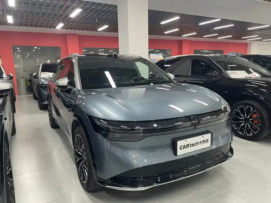 Zeekr 7X Zeekr 7X 2025 75kWh RWD Smart Driving Edition 2024 — миниатюра 3