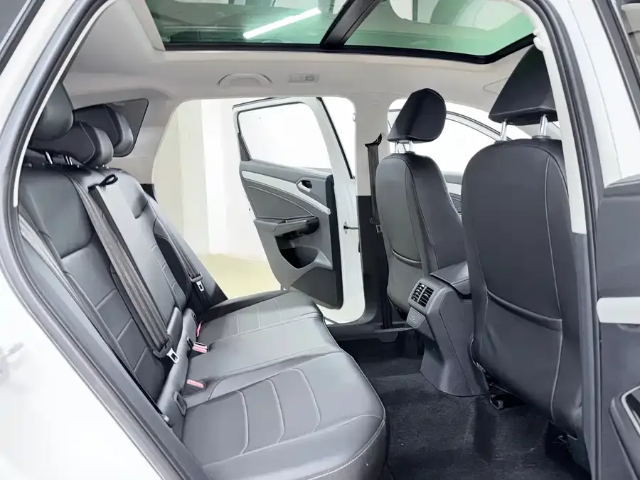 Jetta VS7 Jetta VS7 2022 280TSI Automatic High-gloss Enjoyment Edition 2023 — миниатюра 3