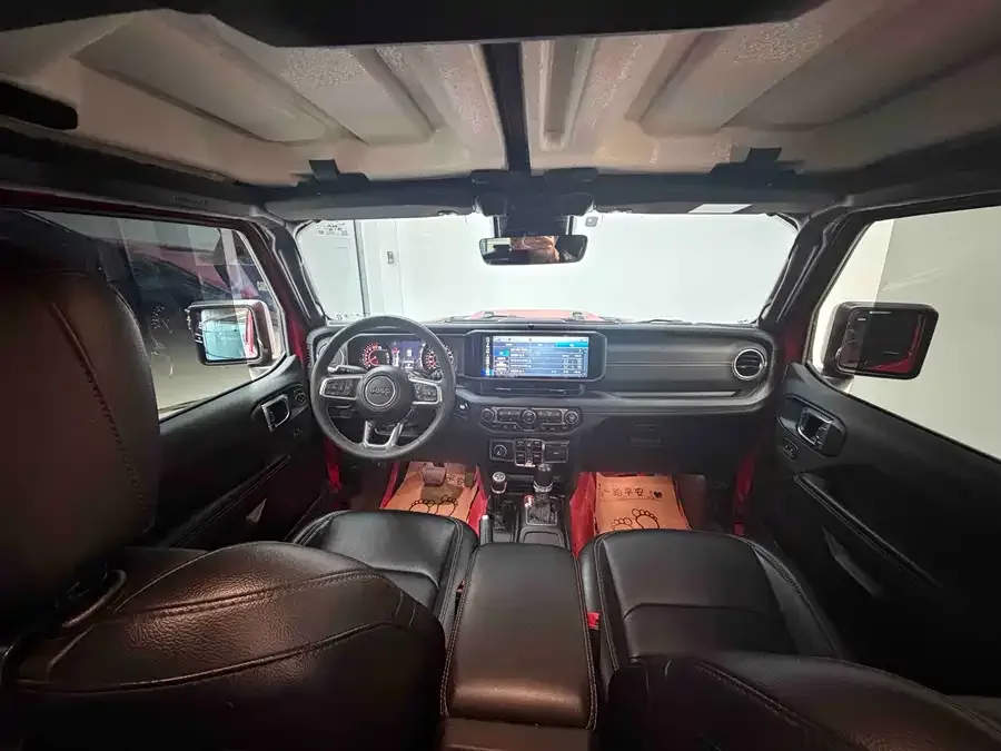 Jeep Wrangler Wrangler 2024 2.0T Sahara 4-door version 2024 — миниатюра 5