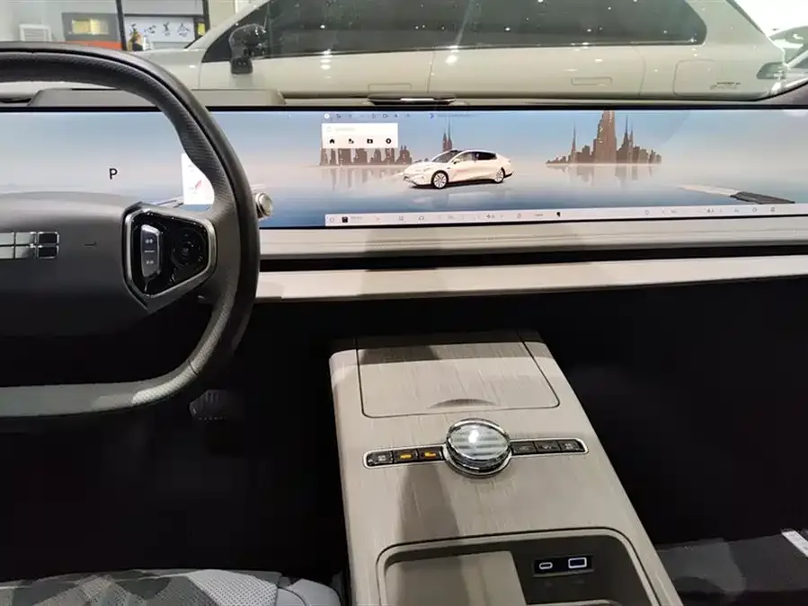 Geely Galaxy E8 Galaxy E8 2024 665km RWD Starship Long Range Edition 2024 — миниатюра 4