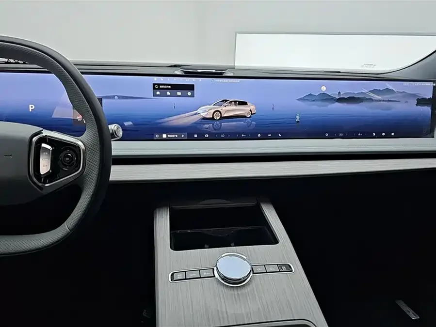 Geely Galaxy E8 Galaxy E8 2024 550km RWD PRO 2024 — миниатюра 4