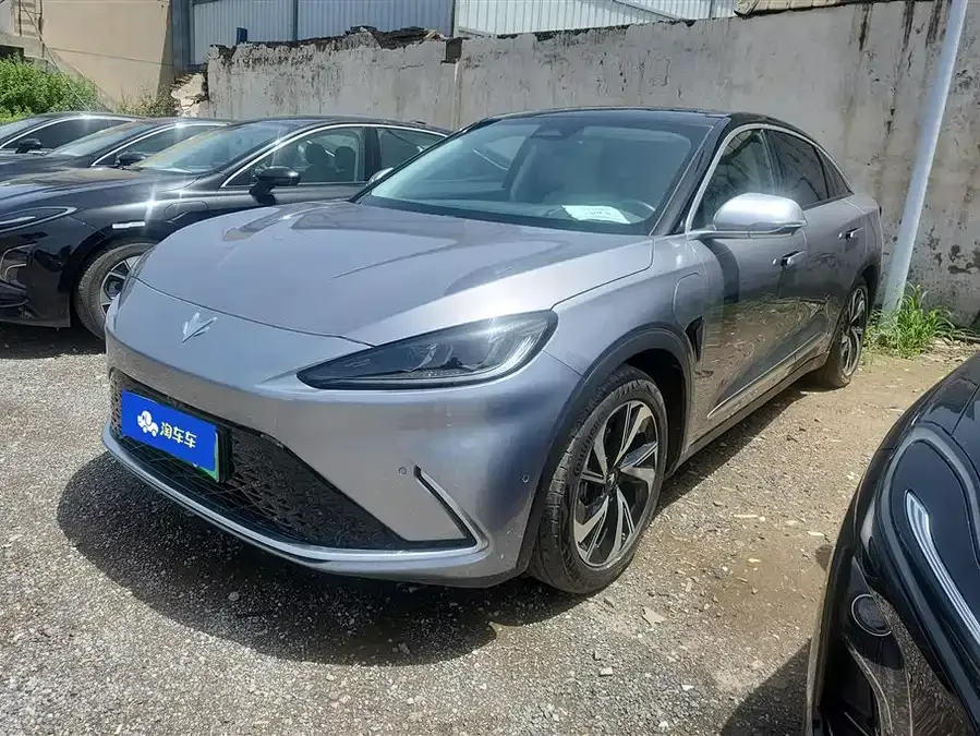 ARCFOX Alpha S Alpha S 2021 708S+ 175kW 2022 — фото 1, купить с доставкой в Москву