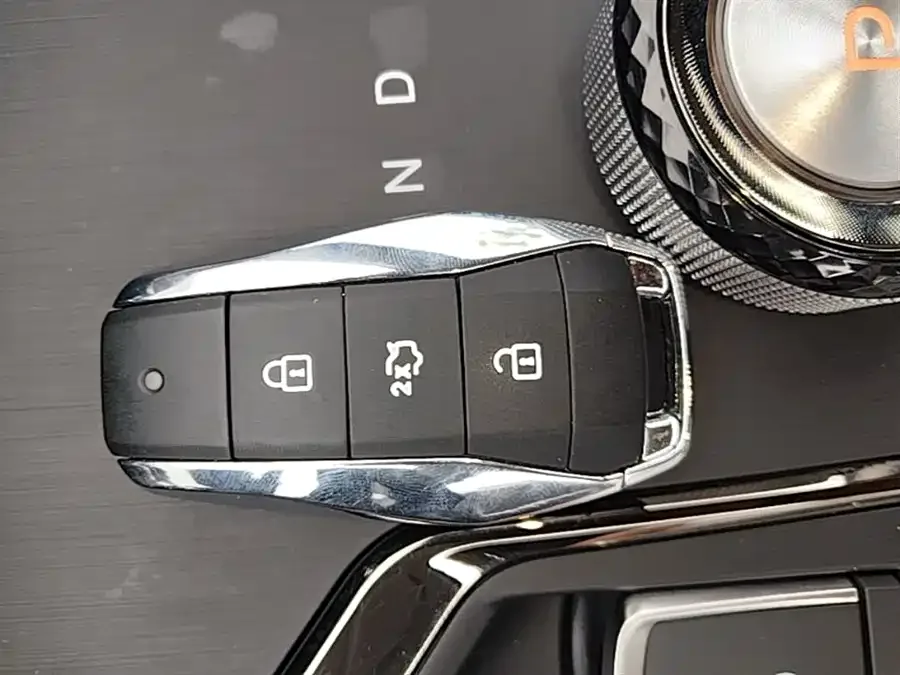 JAC Motors JAC X8 E-home JAC X8 E-Home 2024 Family Edition 7-seater 2025 — миниатюра 3