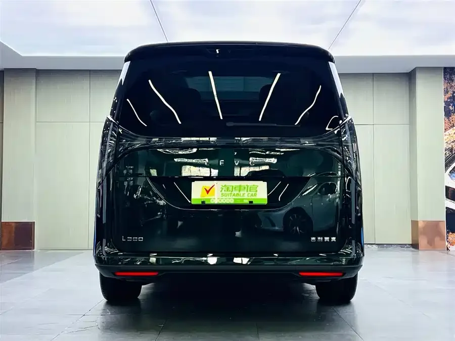 Geely Yizhen L380 Yizhen L380 2025 805km Classic Edition 4WD 2025 — миниатюра 2