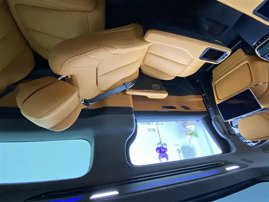Geely Yizhen L380 Yizhen L380 2024 140 degree 6-seater 4WD Ultra 2026 — миниатюра 4