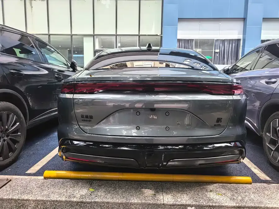 BYD Han L Han L 2025 DM-p 4WD LiDAR Flagship Model 2025 — миниатюра 3