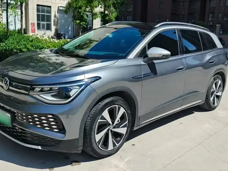 Volkswagen ID.6 X 2022