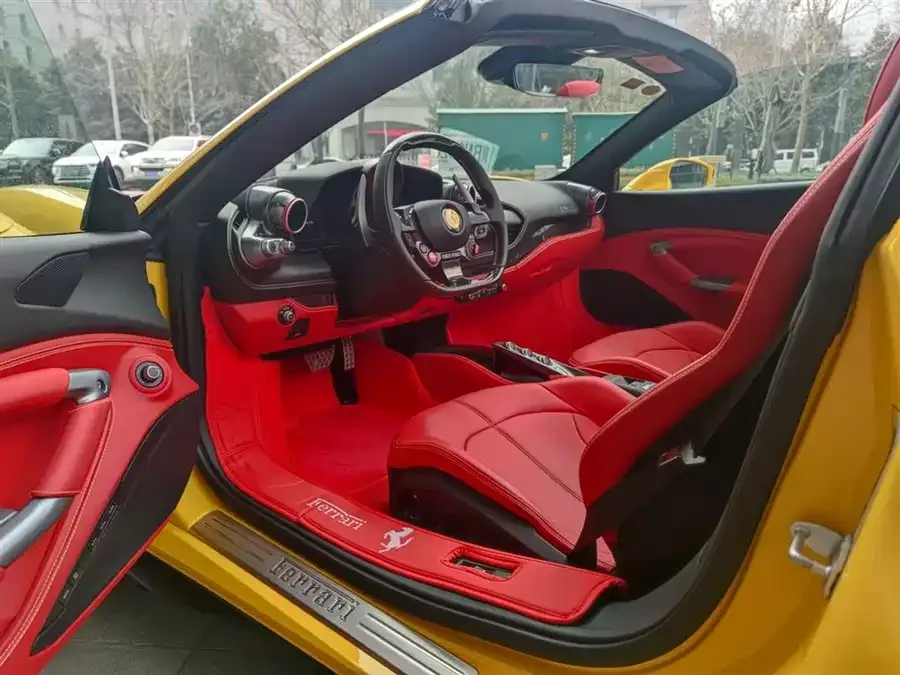 Ferrari F8 Ferrari F8 2020 Spider 3.9T V8 2023 — миниатюра 4