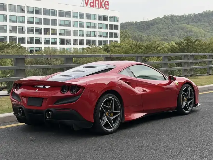 Ferrari F8 Ferrari F8 2019 Tributo 3.9T V8 2022 — миниатюра 5