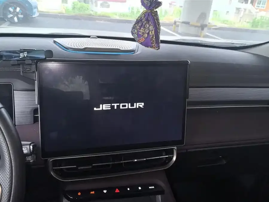 Jetour X90 Pro JETOUR X90 PRO 2024 2.0T DCT Ultimate Edition 5 Seaters 2024 — миниатюра 4