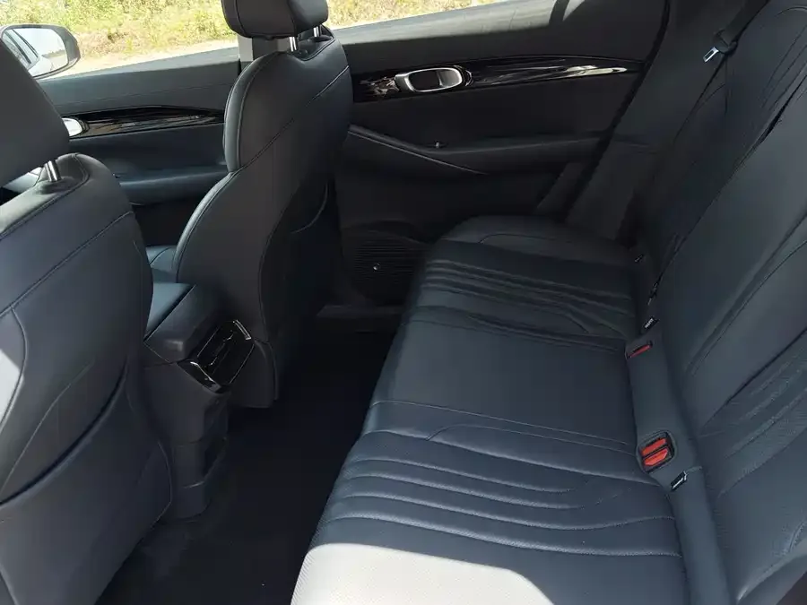 Geely Galaxy E5 Galaxy E5 2024 440km Sailing Edition 2025 — миниатюра 2