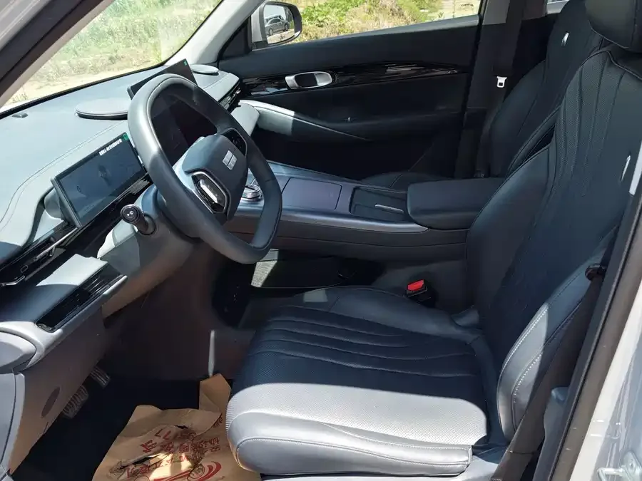 Geely Galaxy E5 Galaxy E5 2024 440km Sailing Edition 2025 — миниатюра 4