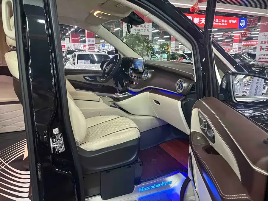 Mercedes-Benz Vito Vito 2023 2.0T Elite Edition 7 Seaters 2023 — миниатюра 4