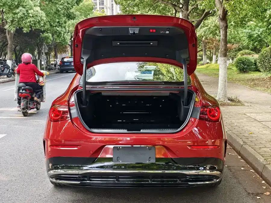 Mercedes-Benz CLA New Energy Mercedes-Benz CLA PHEV 2025 300L Extended Range Intelligent Edition 2025 — миниатюра 4