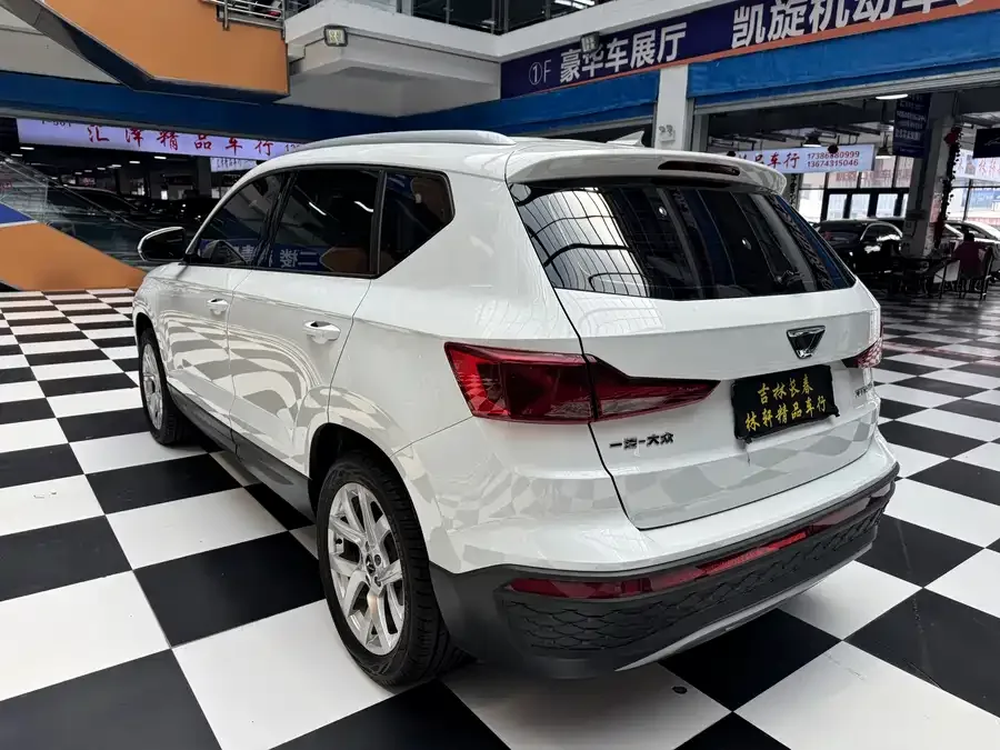 Jetta VS5 Jetta VS5 2022 280TSI Automatic Progressive Edition 2023 — миниатюра 3