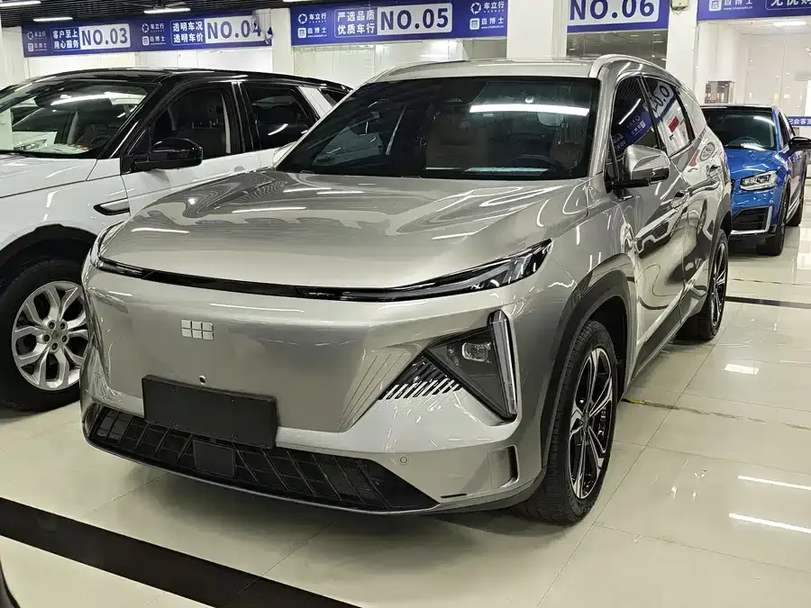 Geely Galaxy L7 2023