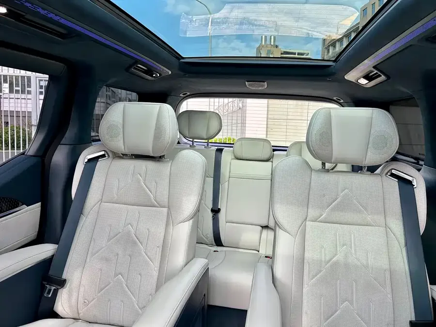 Zeekr 009 Zeekr 009 2024 seven-seat aisle version four-wheel drive 108kWh 2025 — миниатюра 5