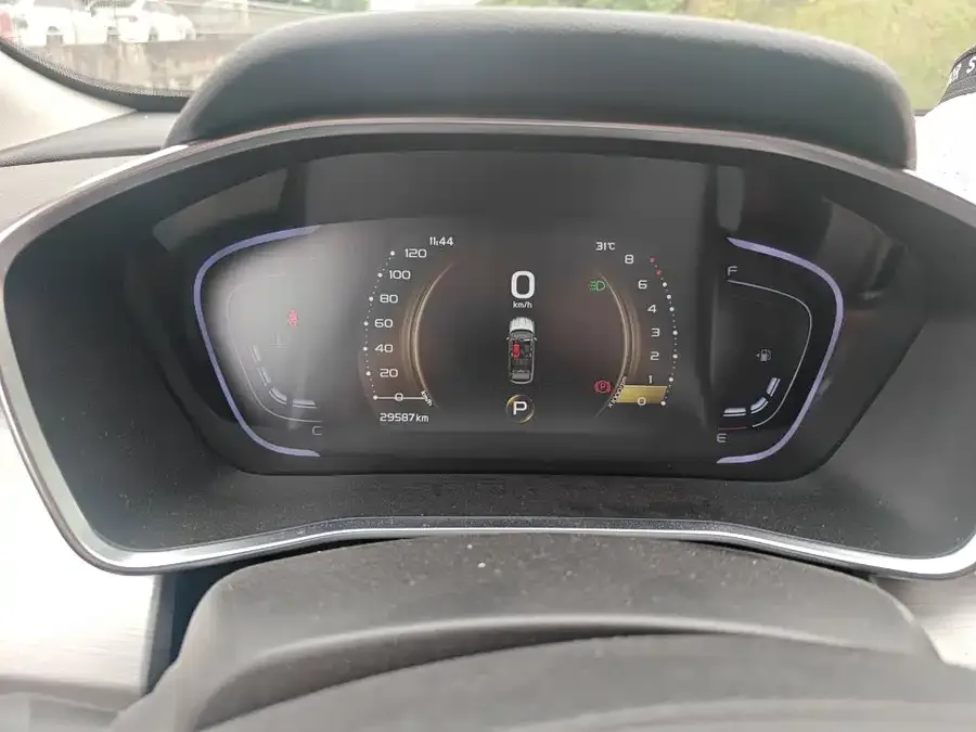 Geely Coolray SX11 Binyue 2021 1.4T DCT Diamond Edition 2022 — миниатюра 4