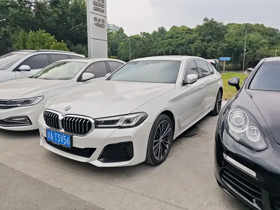 BMW 5 Series 2022
