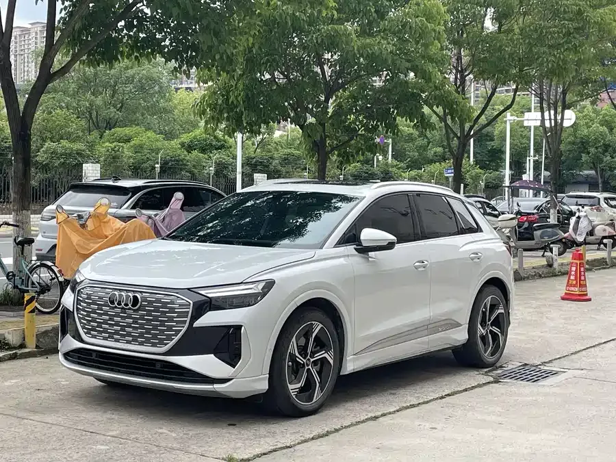 Audi Q4 e-tron 2023