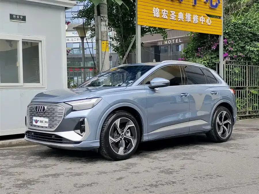 Audi Q4 e-tron 2023
